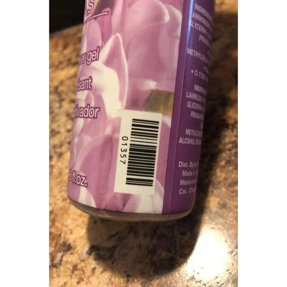 Yves Rocher Pur Desir de Lilas Enhilarating Shower Gel 240ml/8fl.oz 3 Bottles - Picture 6 of 7